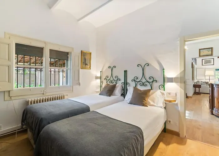 Casa Alba Garden & Calm Ii * 锡切斯