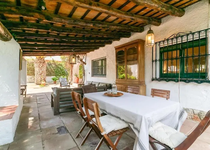 Casa Alba Garden & Calm Ii Σίτζες